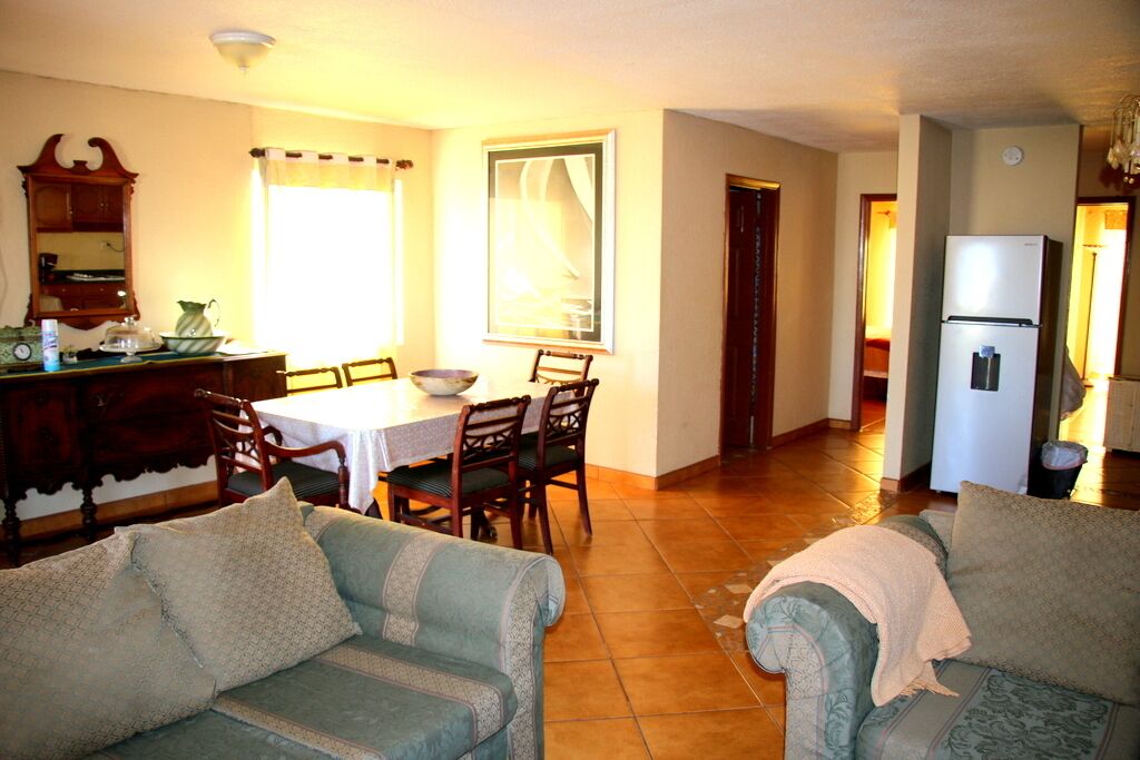 NEAR MARINA, BEACH & DOWNTOWN, SPACIOUS & BEAUTIFUL VIEWS 2 BR  CONDO 301 