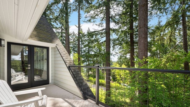 Terrace/patio - Renovated 4BR retreat near Seattle with patio, sport court, foosball room & lake views for families (Lake Forest Park)