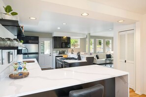 Fridge, microwave, dishwasher, coffee/tea maker