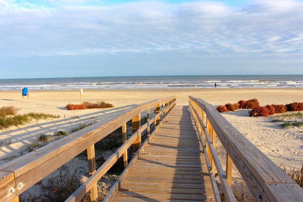 Liegestühle, Strandtücher