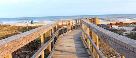 كراسي للتشمس، مناشف للشاطئ