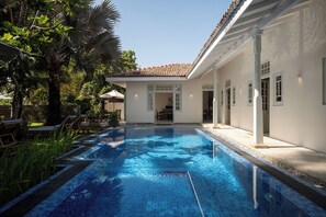 Premium bedding, free minibar items, iron/ironing board, free WiFi - Halcyon Mawella (Morakatiyara)