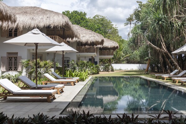 Outdoor pool - Halcyon Mawella (Morakatiyara)