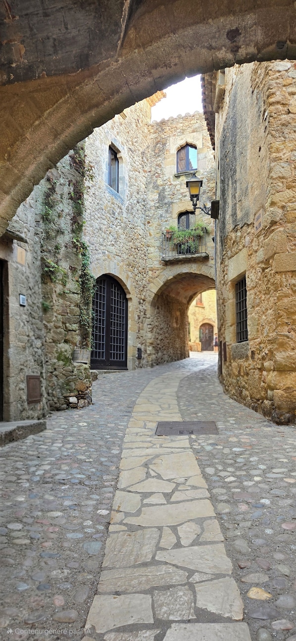 Enceinte de lâhĂ©bergement