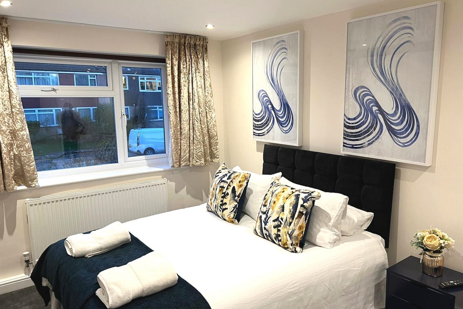 3 bedrooms, desk, iron/ironing board, free WiFi