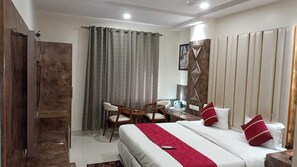 Deluxe Triple Room - Hotel Maya Cottage (New Delhi)
