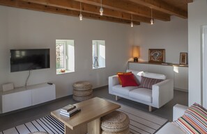 Smart TV, ping pong, books - Villa Ella - Luxury Private Villa with Pool and Sea View near Dubrovnik (Sudurad)