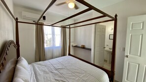 4 bedrooms, desk, iron/ironing board, free WiFi