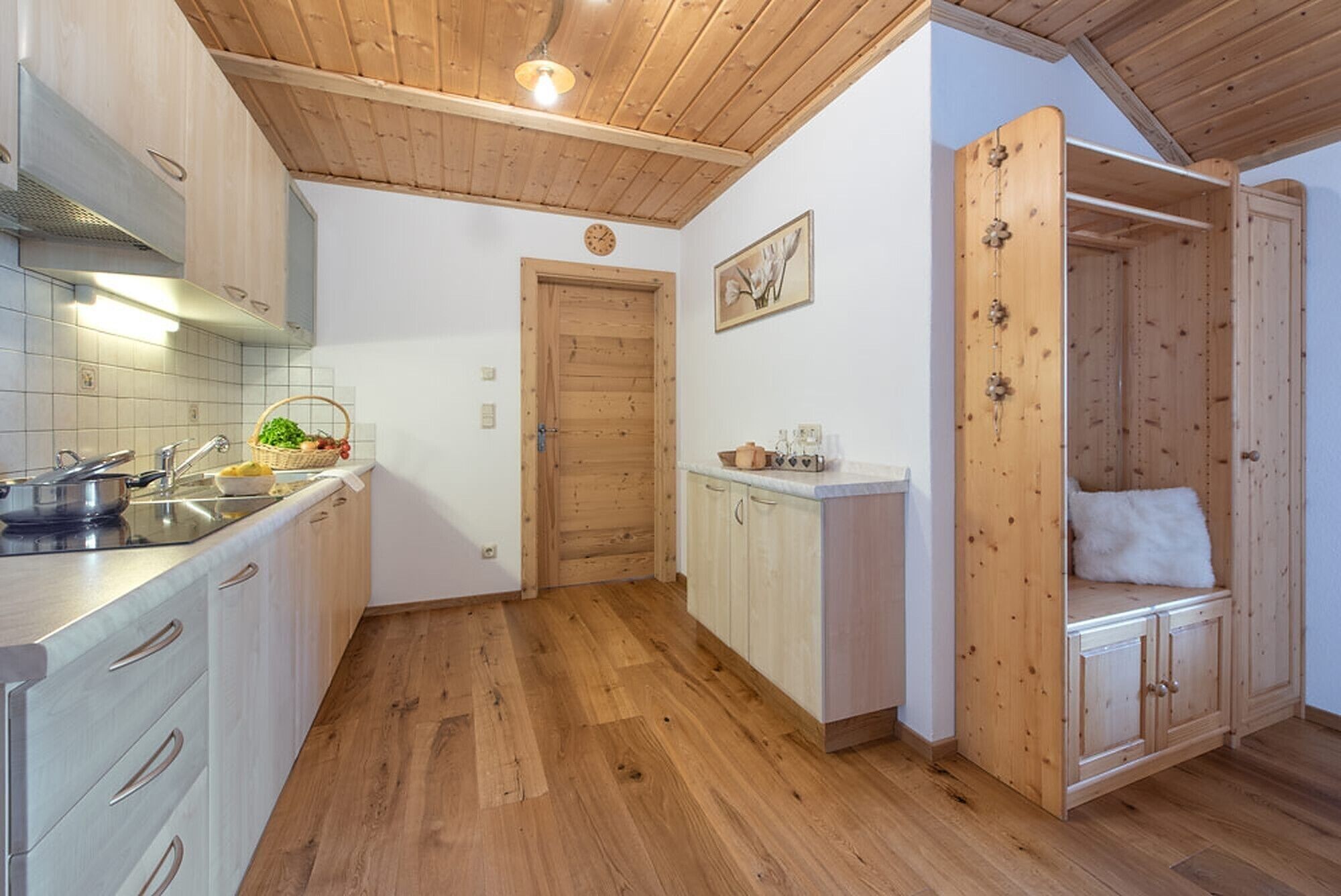 Refrigerador, microondas, parrilla de estufa y lavavajillas 