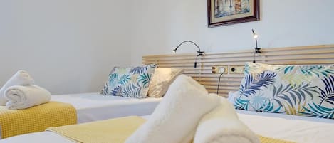 3 bedrooms, iron/ironing board, free WiFi, bed sheets