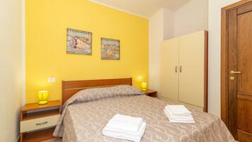 2 camere, ferro/asse da stiro, Wi-Fi gratuito, lenzuola