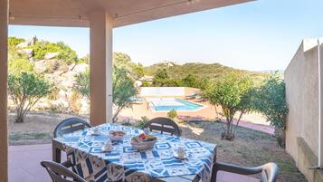 Buiten dineren