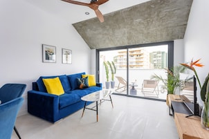 TelevisiĂłn LED 50 pulgadas con canales de televisiĂłn vĂa satĂ©lite