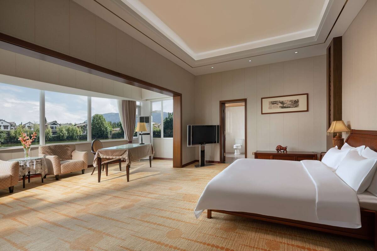 Villa, Multiple Beds, Smoking, Lake View | Free WiFi