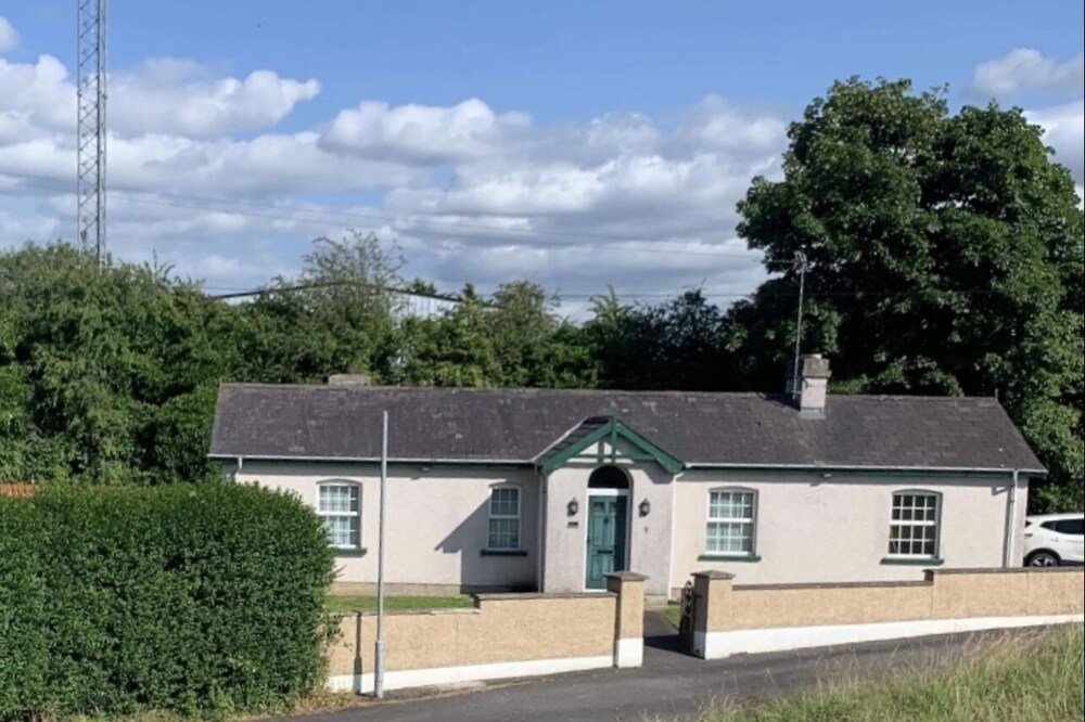 Luxury Cottage In Rural But Still Convenient Location