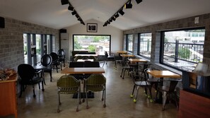 Cafe - Hwangsil Tourist Hotel (Jeonju)