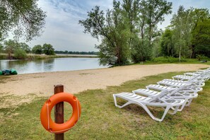 Unclassified image, 4 of 17, button - Junior suite - Seehotel Brandenburg. (Beetzsee)