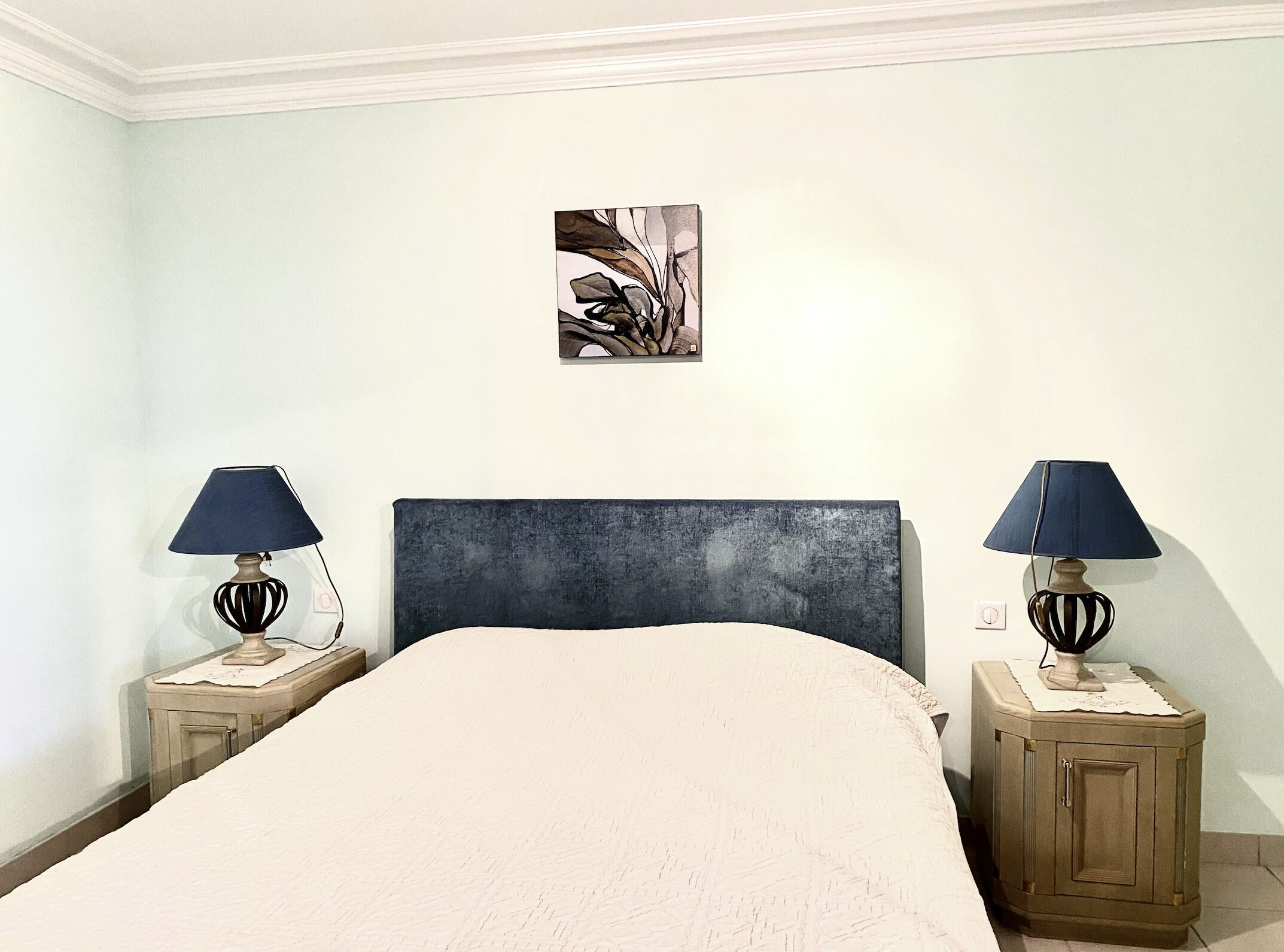 Beautiful location villa apartment full foot