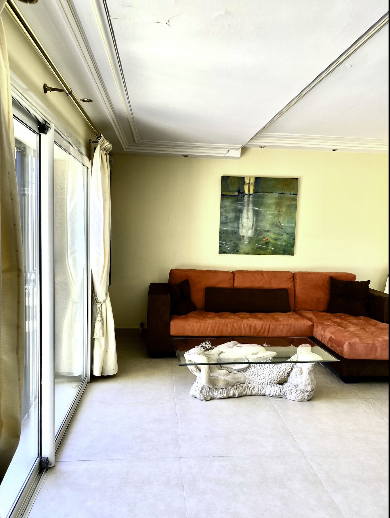 Beautiful location villa apartment full foot