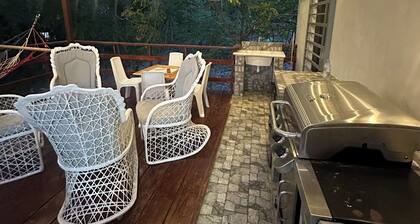 Jarabacoa Mountain view modern Cabaña with pool 3 bedroom
