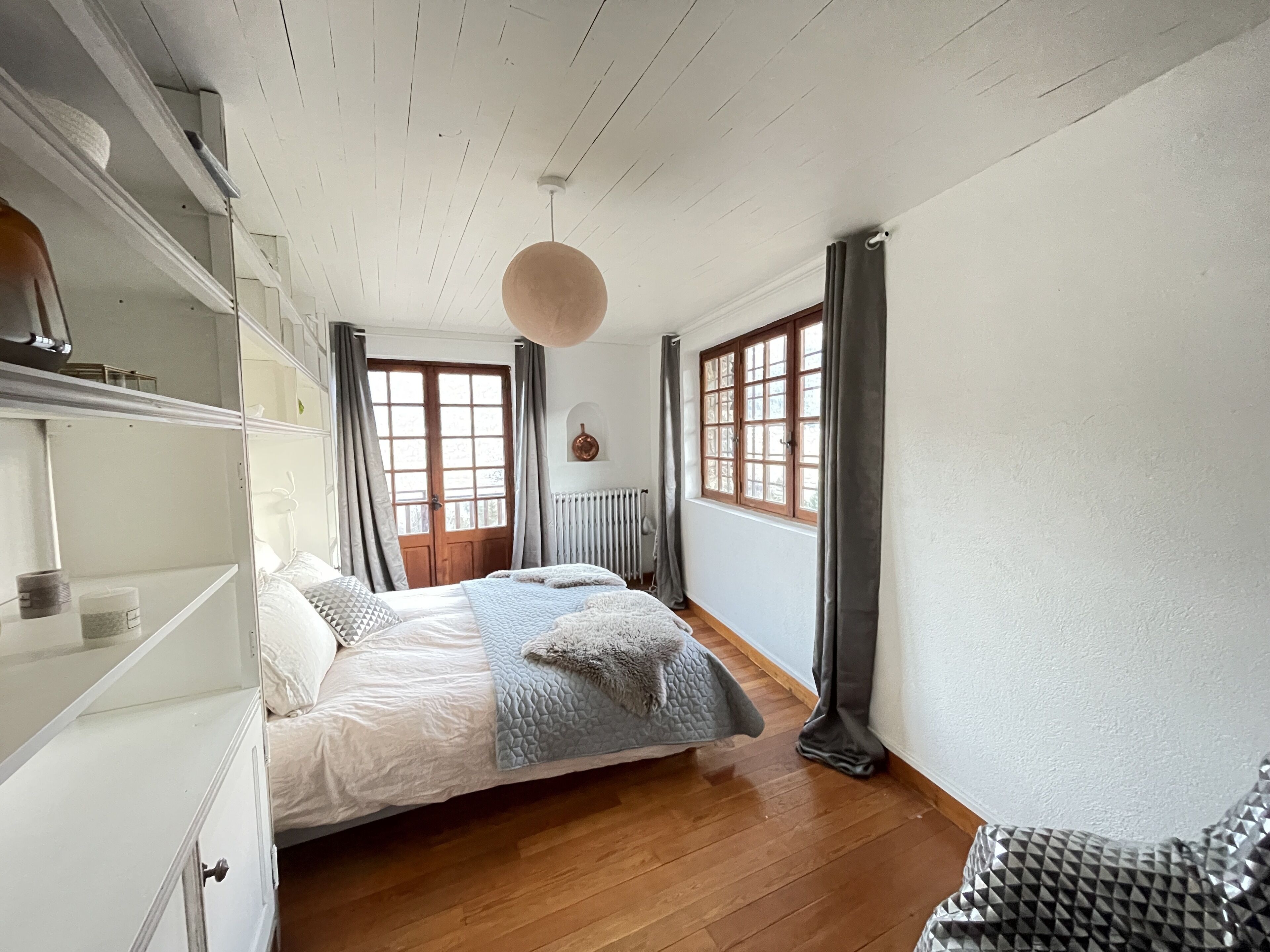 Chalet at the gates of the Ecrins with extra mountain view and garden