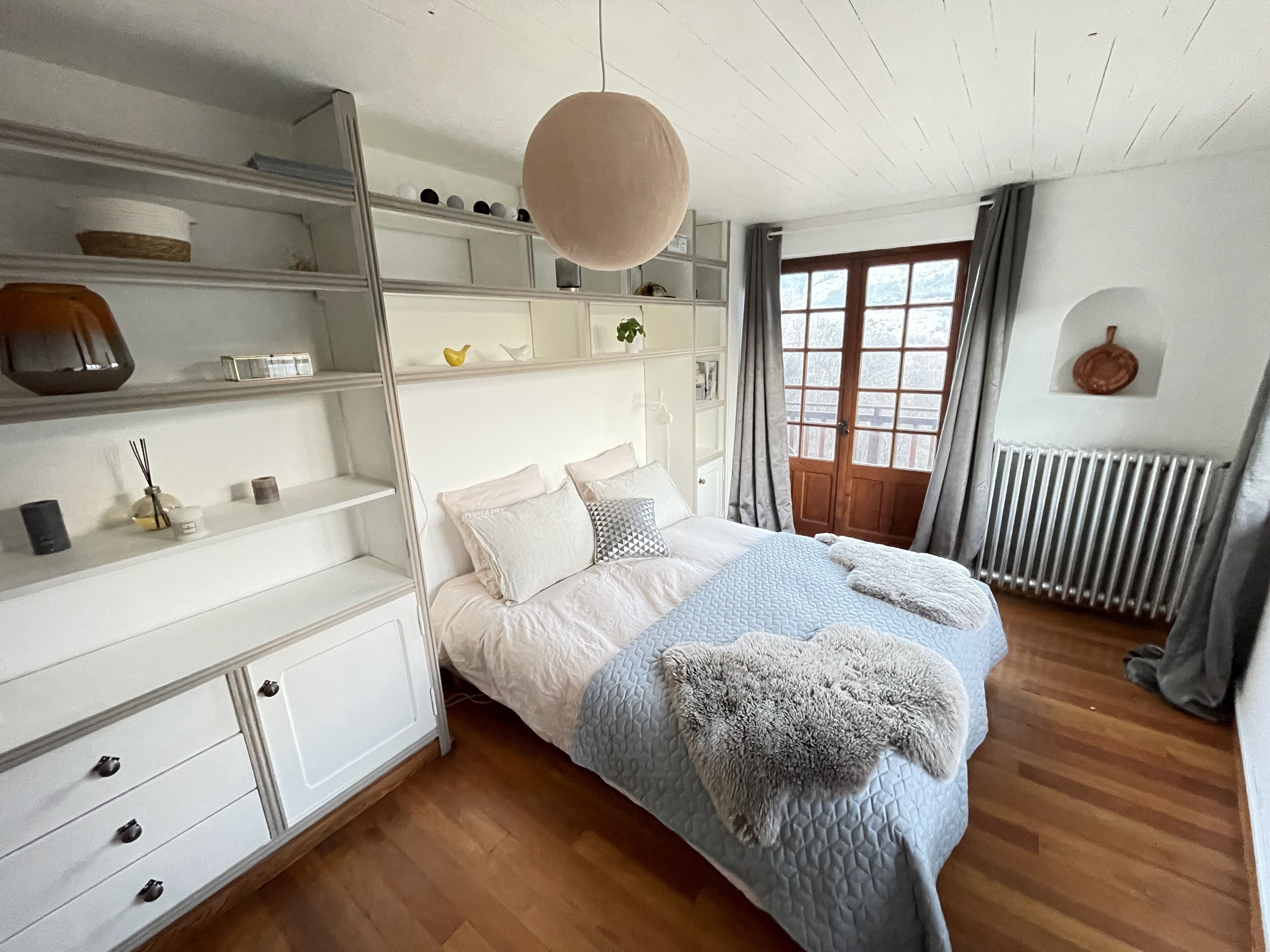 Chalet at the gates of the Ecrins with extra mountain view and garden
