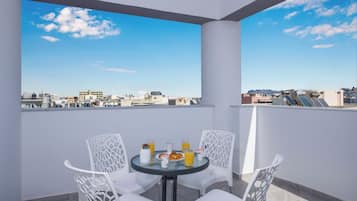 Chambre Quadruple Ville | Coffres-forts dans les chambres