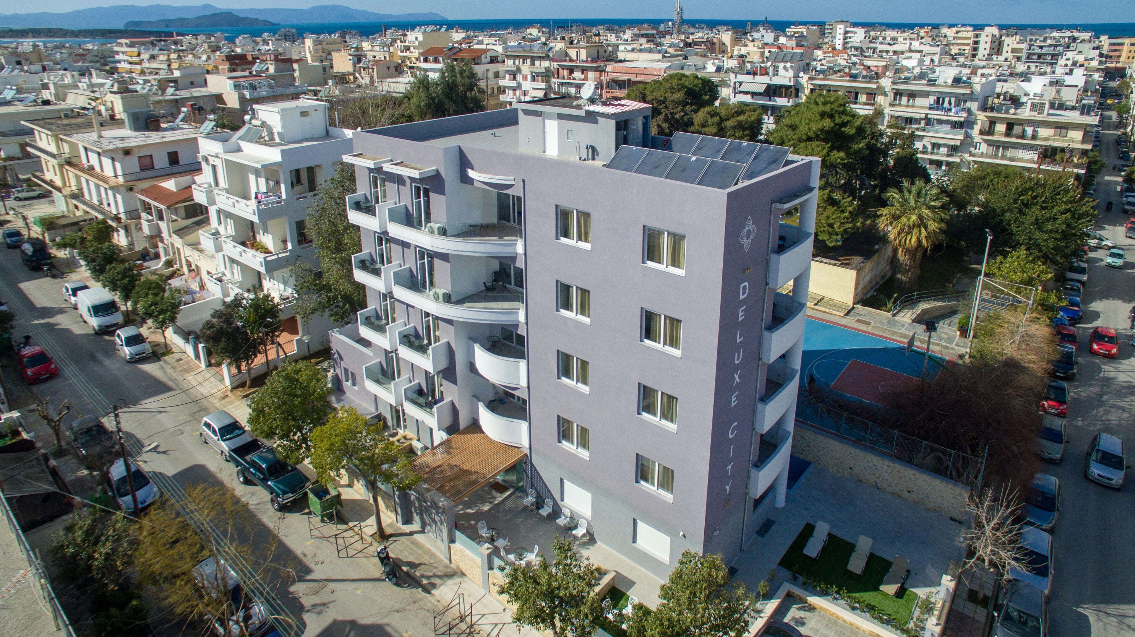 Photo - Deluxe City Hotel