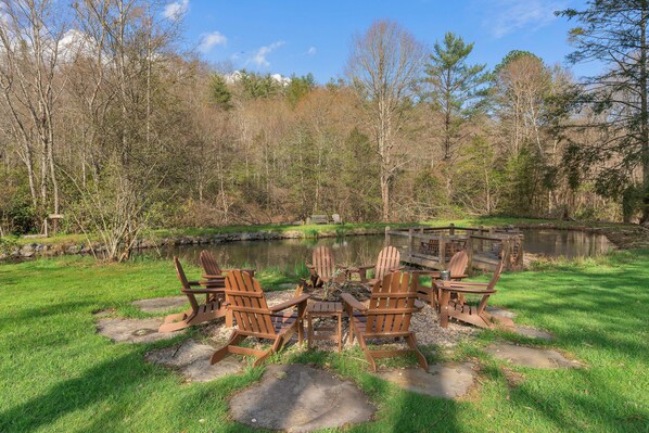 Deluxe Apartment, Ensuite, Mountain View (Entire Lodge) | Miscellaneous