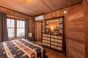Traditional Suite, Ensuite (Laurel)