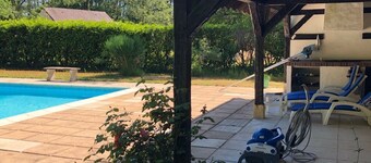 Sologne, large villa amid woods and ponds