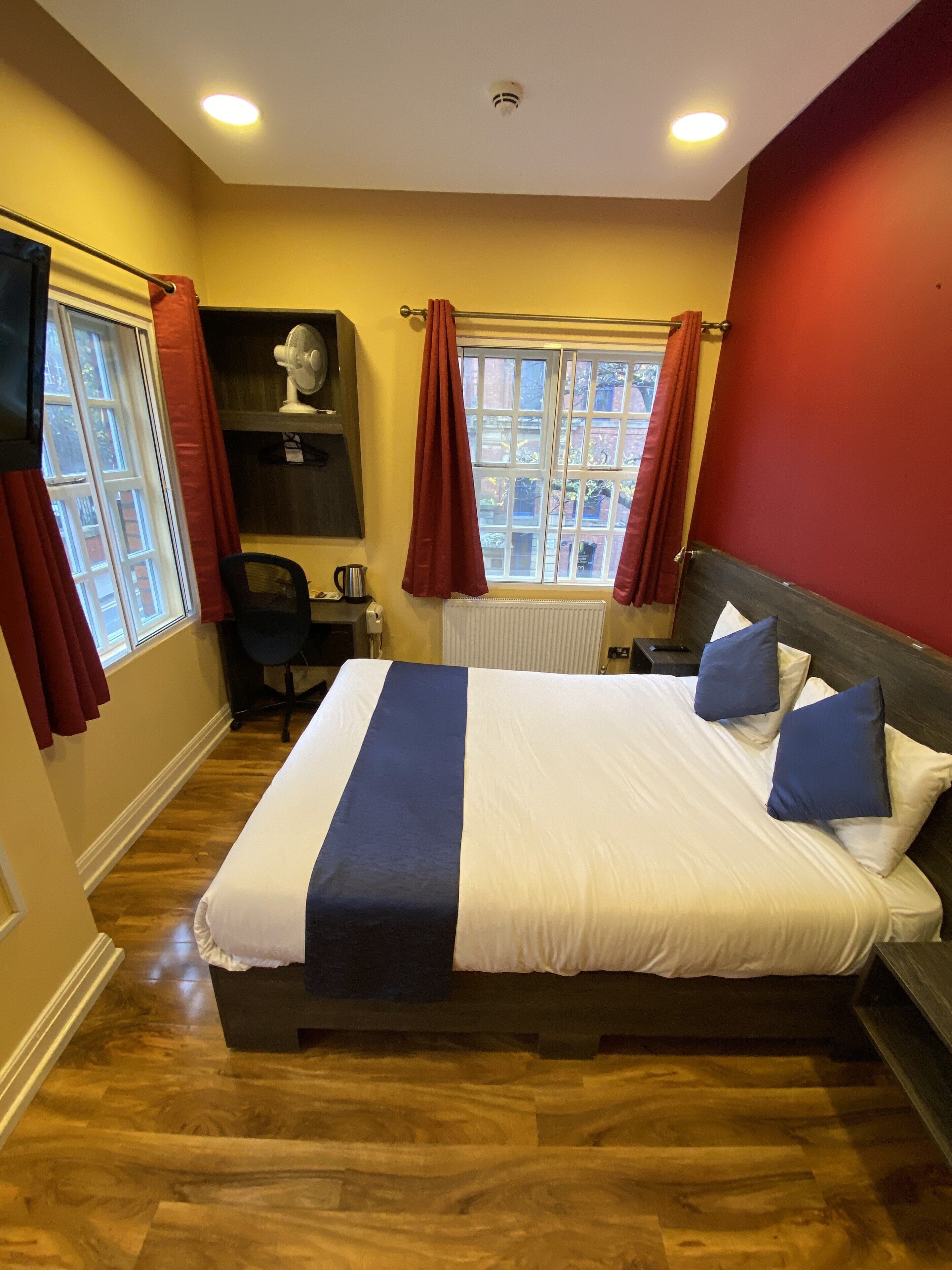 Photo - Ville Hotel