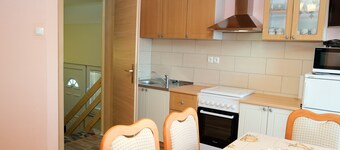 Apartment Jorsi With Mountain View