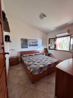 3 chambres, fer et planche à repasser, Wi-Fi gratuit, draps fournis