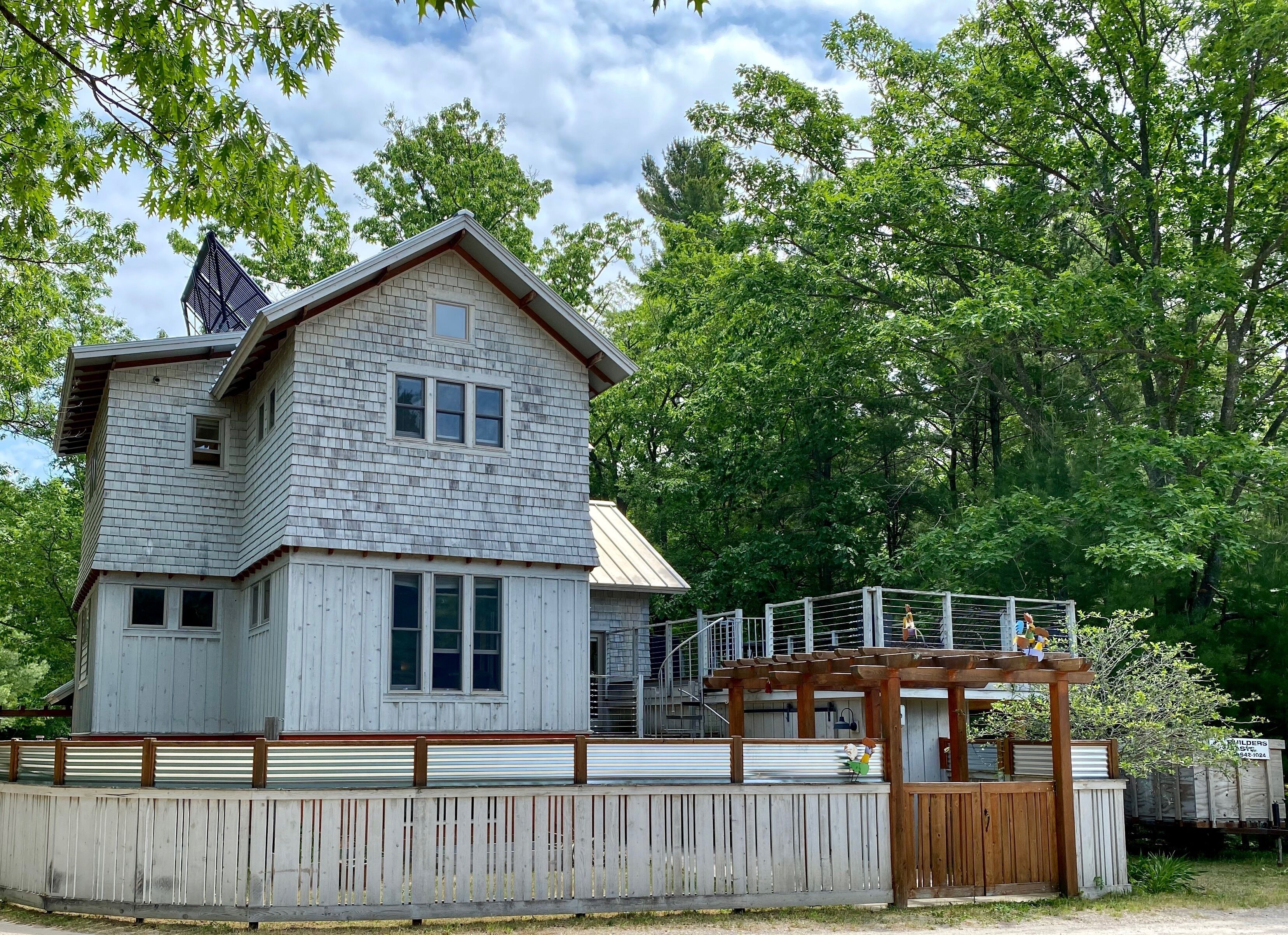 Downtown Glen Arbor Hideaway! 