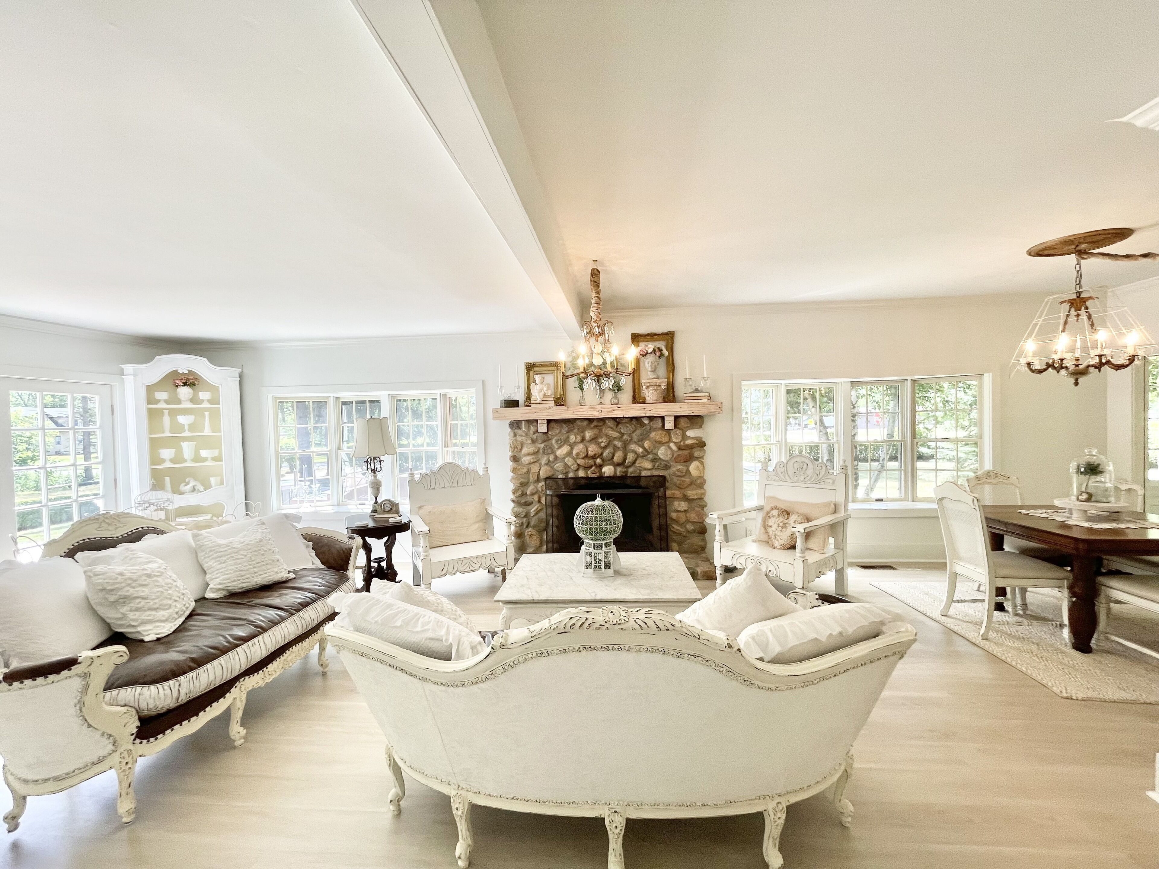 8bedroom Estate, with Family Entertainment Room