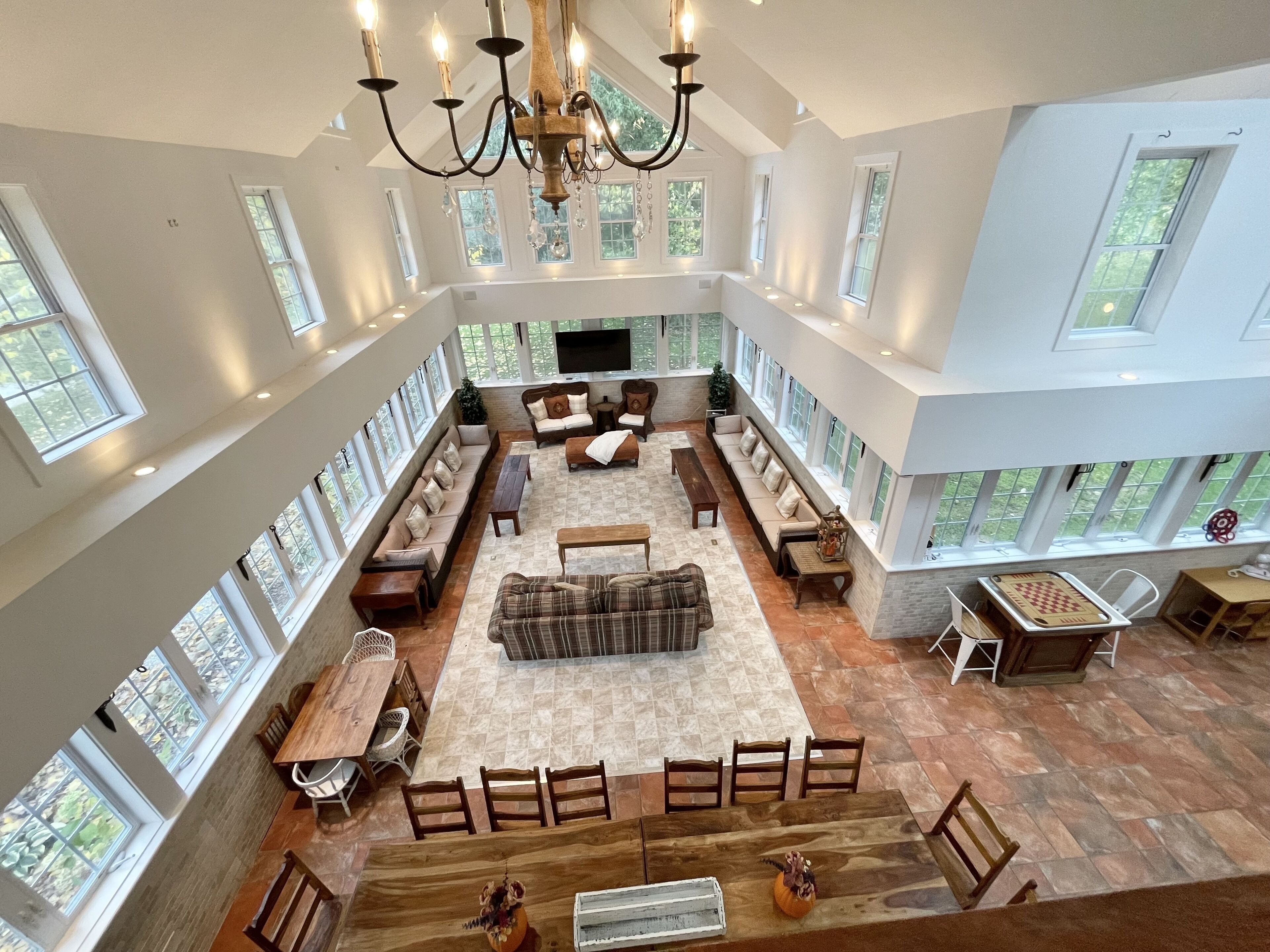 8bedroom Estate, with Family Entertainment Room