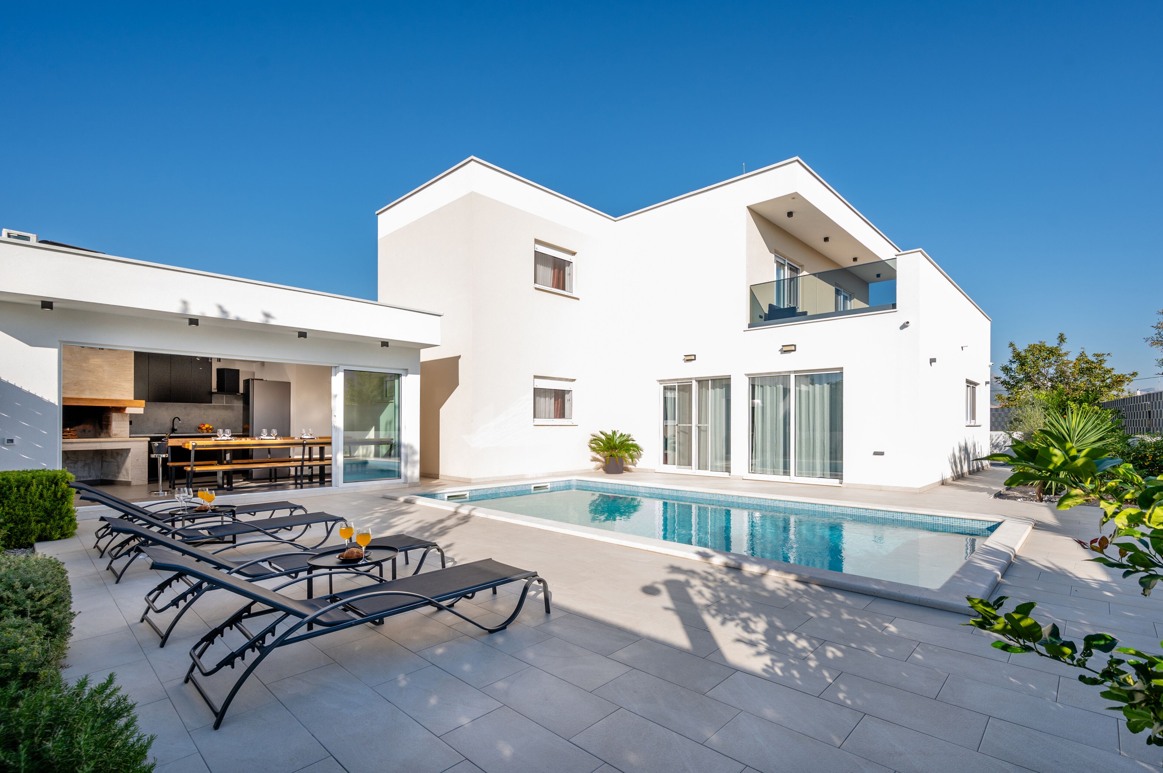 Piscine extérieure, piscine chauffée