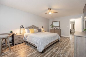 3 bedrooms, desk, iron/ironing board, travel cot