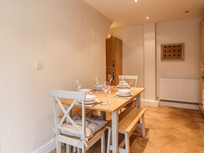 Cottage | Private kitchen - The Coach House (Keighley)