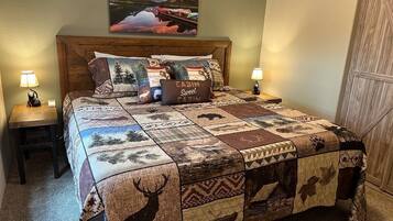 2 bedrooms, travel crib, internet, bed sheets