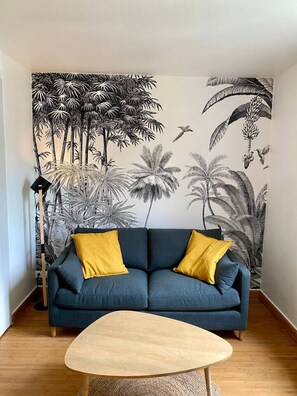 Living area - Magnificent T3 apartment in the heart of Bordeaux (Bordeaux)