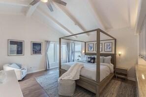3 Schlafzimmer, Schreibtisch, Bügeleisen/Bügelbrett, kostenloses WLAN