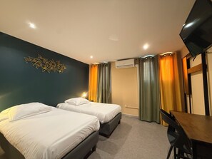 Standard Twin Room | Desk, laptop workspace, blackout drapes, iron/ironing board - Hotel Le Beausejour (Marseille)