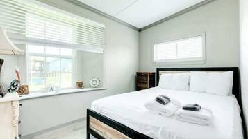 1 habitación, wifi y ropa de cama