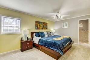 3 habitaciones, caja de seguridad en la habitación y escritorio 