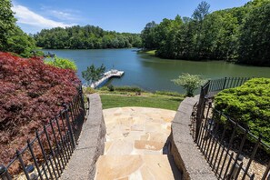 Property grounds - Copper Canyon - Luxury Lodge located on Private Lake (Cleveland)