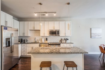 Kasa Dilworth Charlotte