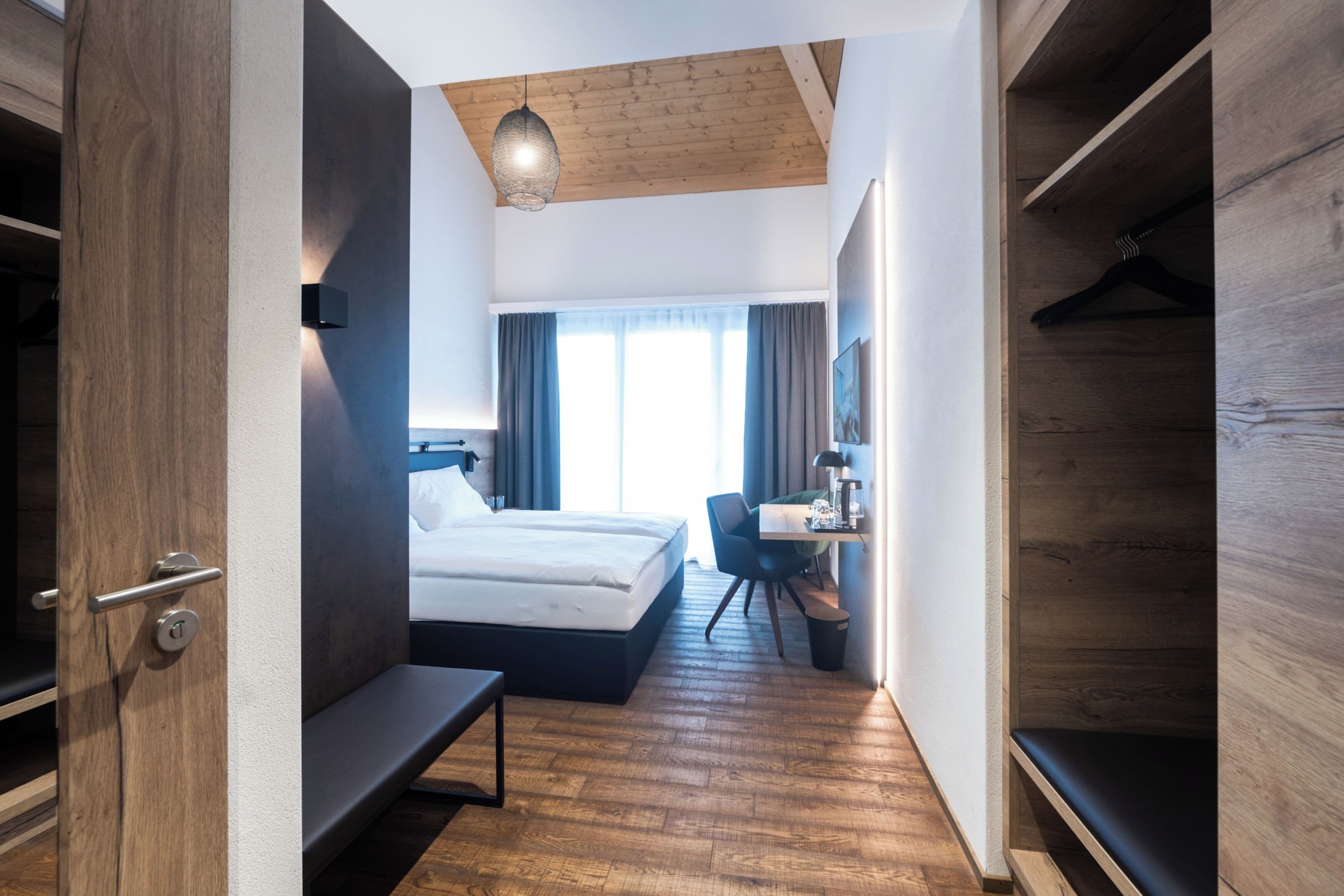 Deluxe Double Room, Balcony | Desk, free WiFi, bed sheets