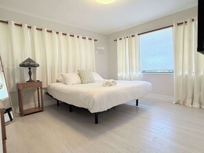 4 soverom, strykejern/-brett, reiseseng for barn og wi-fi